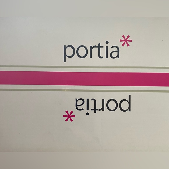 Portia size 9 MEDAL
/MANDERIN CROC - Picture 8 of 9